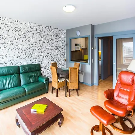 Cozy Coastal Flat W Views, Cleaning Included