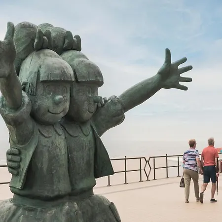 Daire Cozy Coastal Flat W Views, Cleaning Included *